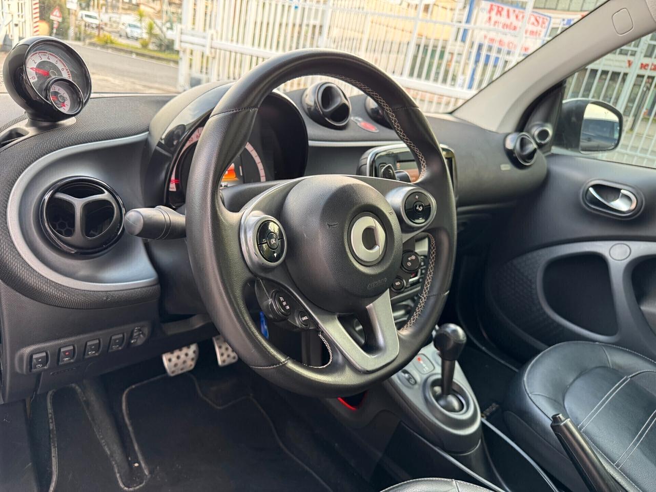 Smart ForTwo 70 1.0 GPL twinamic Prime LED PELLE