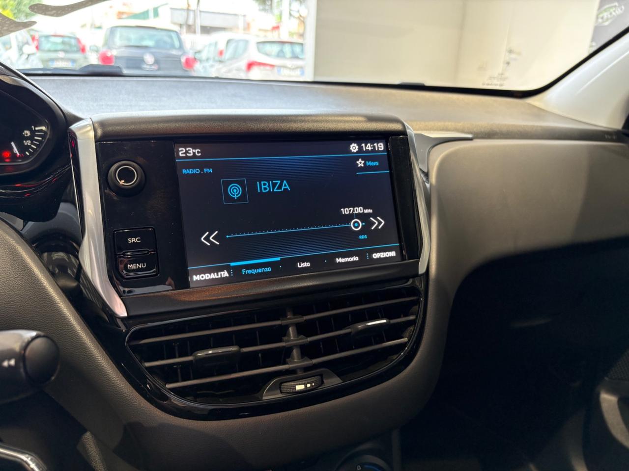 Peugeot 208 - 2018 BlueHDi 75 Cv Active
