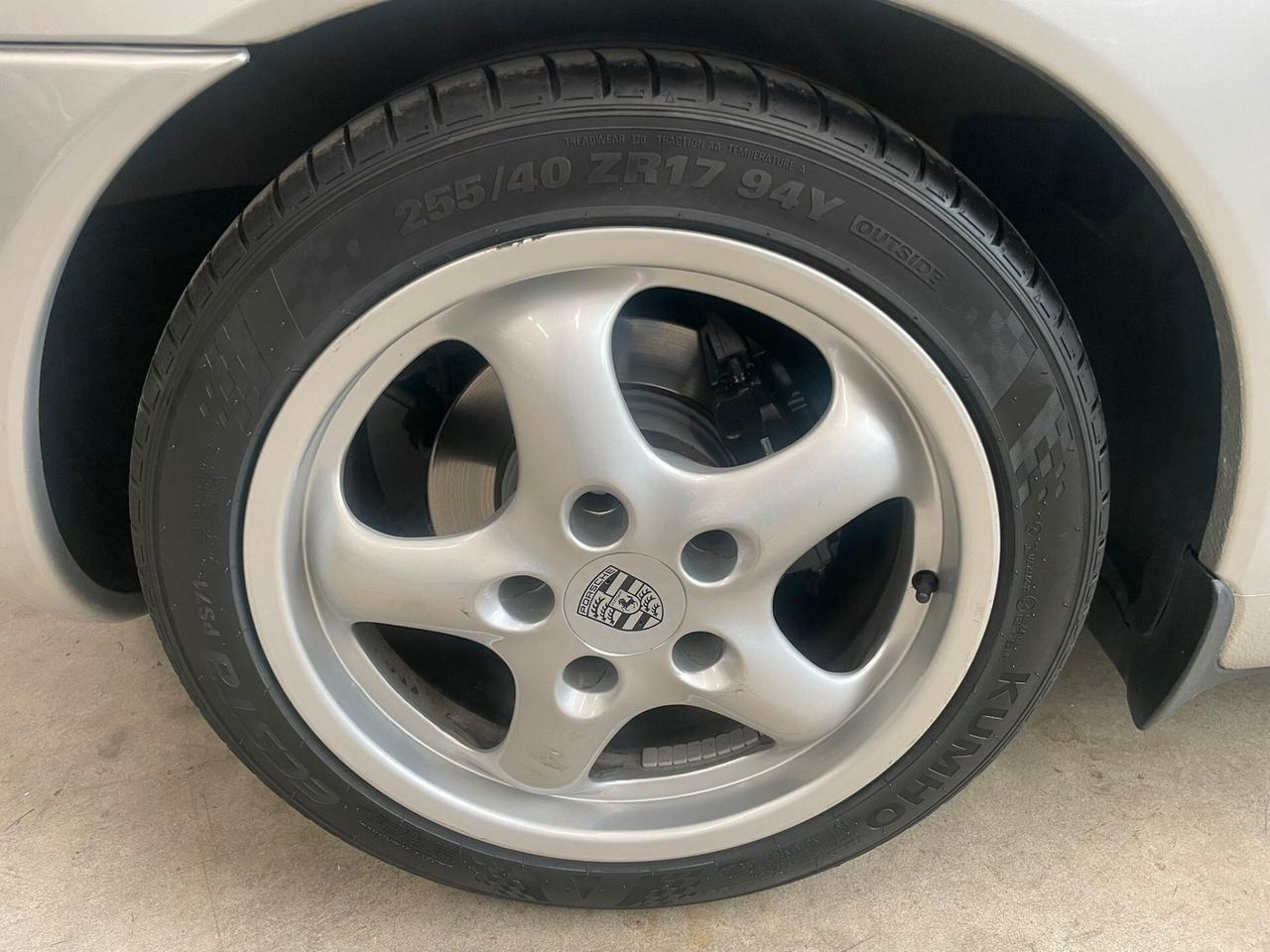 Porsche Boxster 2.5i 24V cat