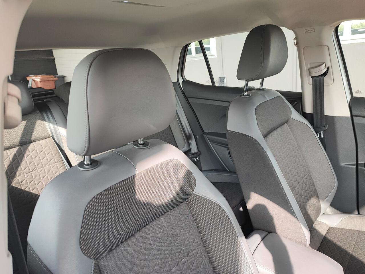 Volkswagen T-Cross 1.6 TDI DSG SCR Style BMT