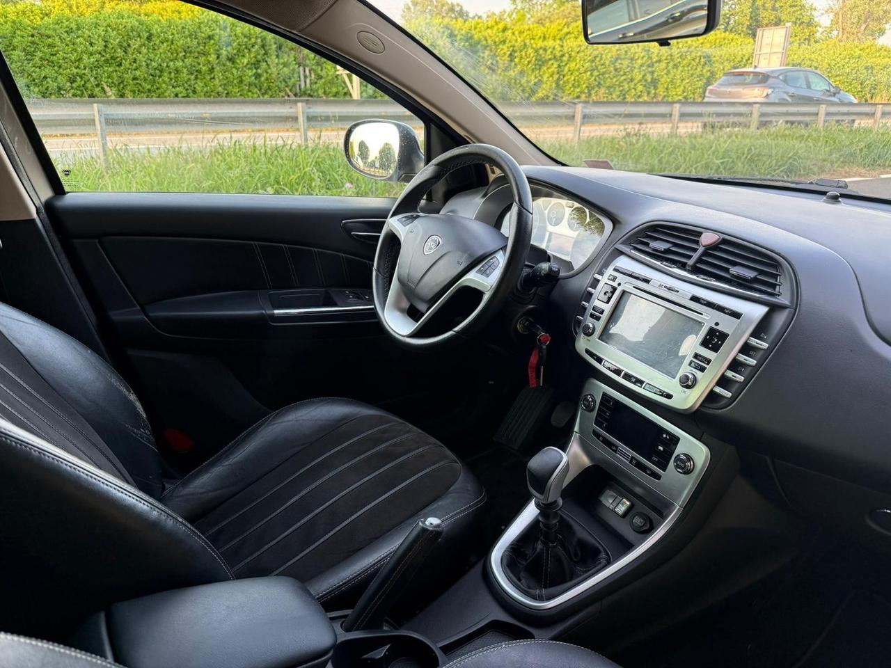 Lancia Delta 1.6 MJT DPF Platino