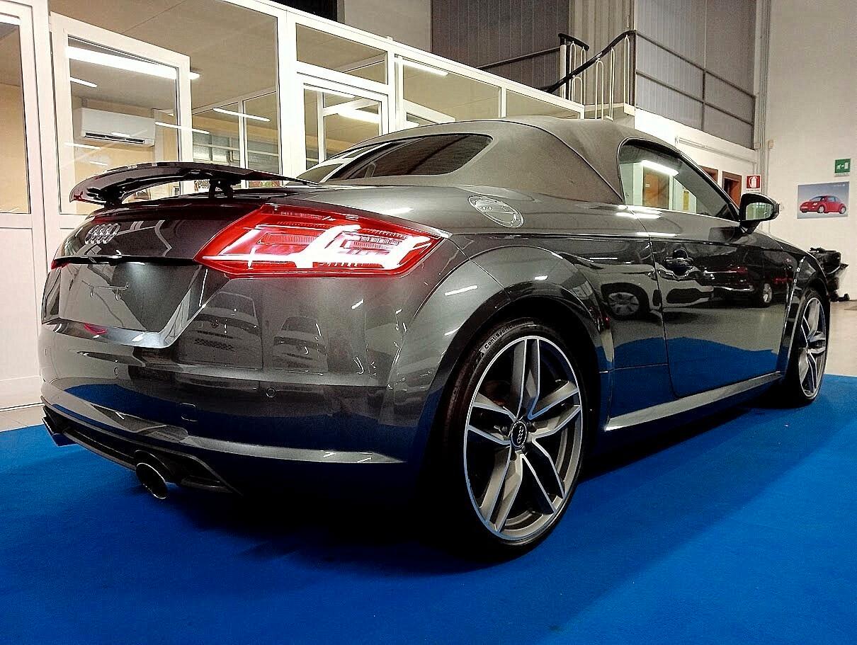 Audi TT ROADSTER 1.8 TFSI SLINE 19" MATRIX CABRIO S-LINE