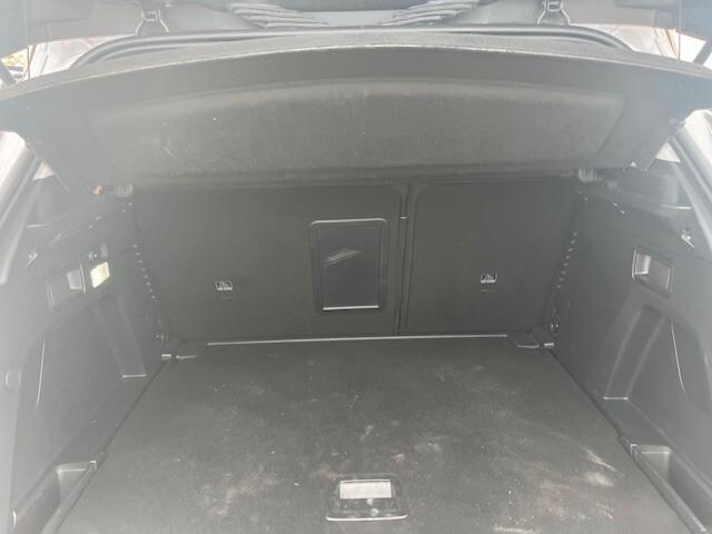 Peugeot 3008 BlueHDi 130 S&S Business
