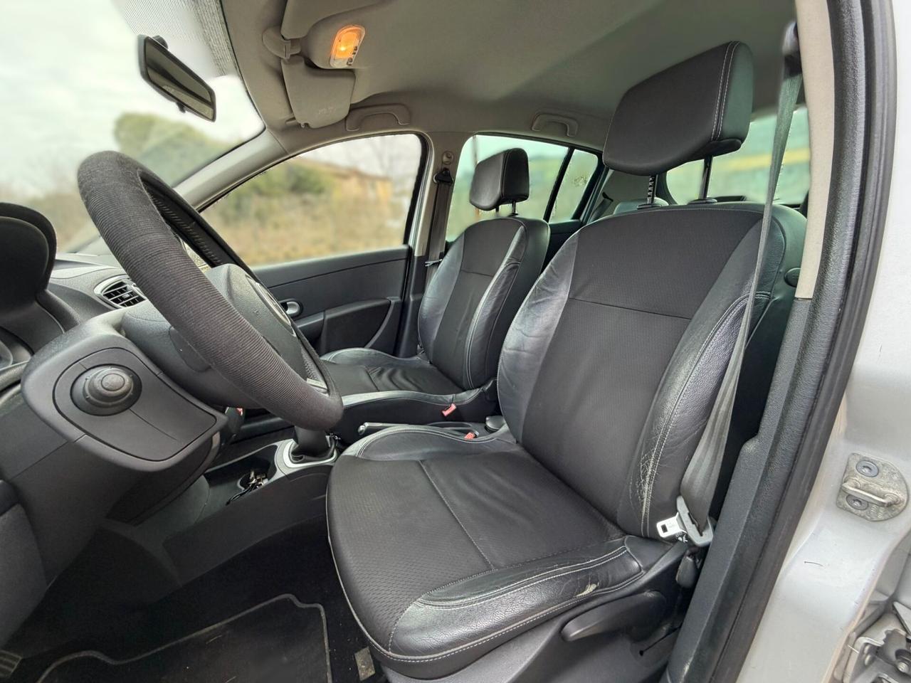 Renault Clio 1.2 16V 5 porte Le Iene