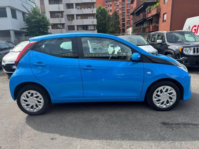 TOYOTA Aygo 1.0 VVT-i 72 CV 5 porte x-cool MMT
