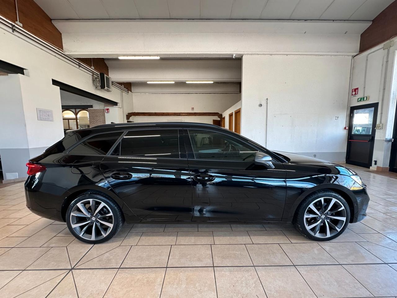 SEAT LEON SPORTSTOURER 2.0 TDI FR 150CV DSG*CARPLAY*LED*LUCI