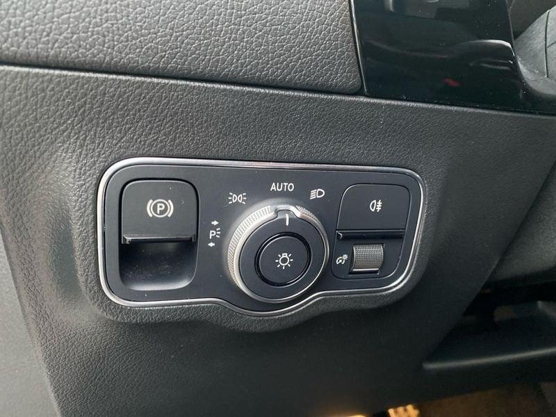 Mercedes-Benz GLA 200 d Premium auto