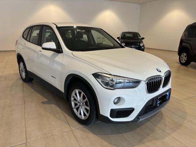 BMW X1 sDrive18i Advantage benzina