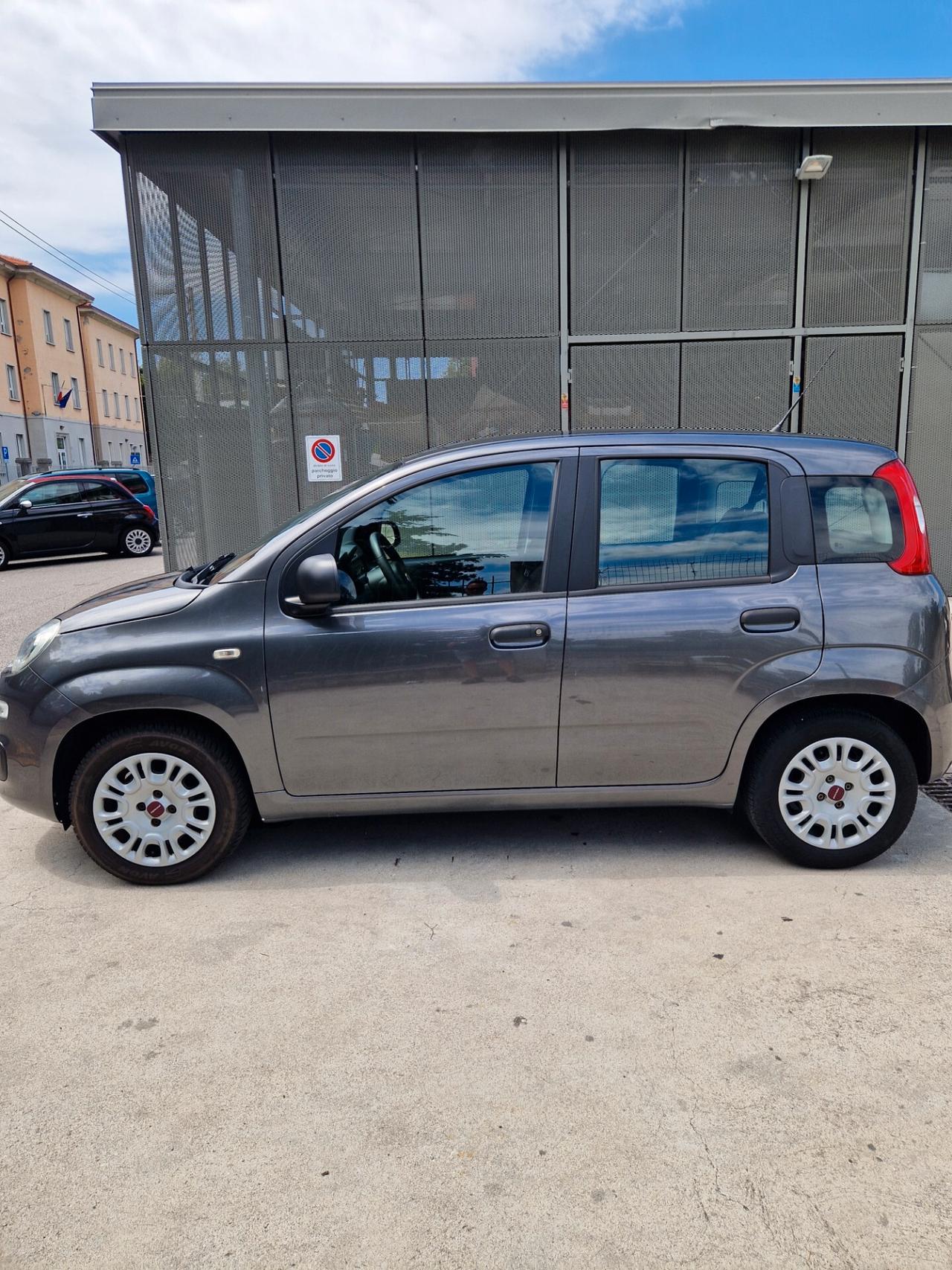 Fiat Panda 1.2 Benz 69CV - 2017