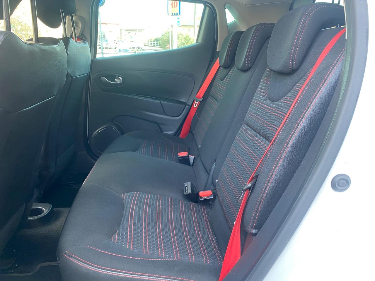 Renault Clio TCe 200CV EDC 5 porte Energy R.S.