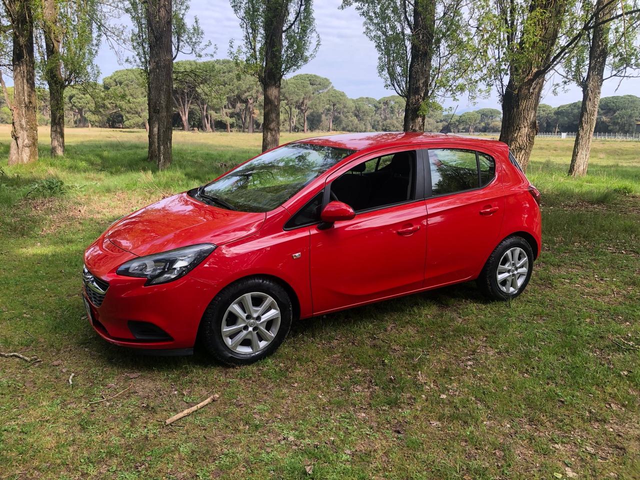 Opel Corsa 1.2 5 porte b-Color