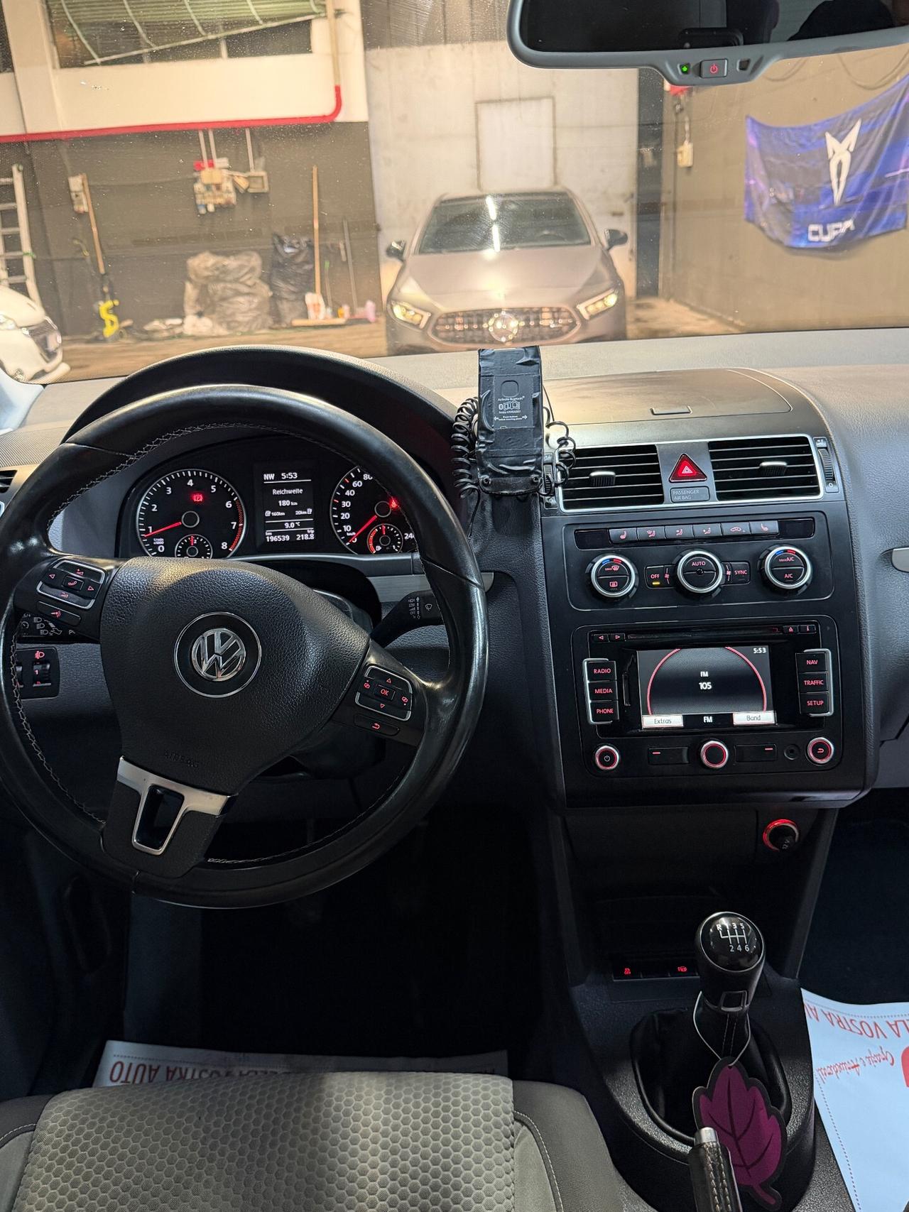 Volkswagen Touran CrossTour