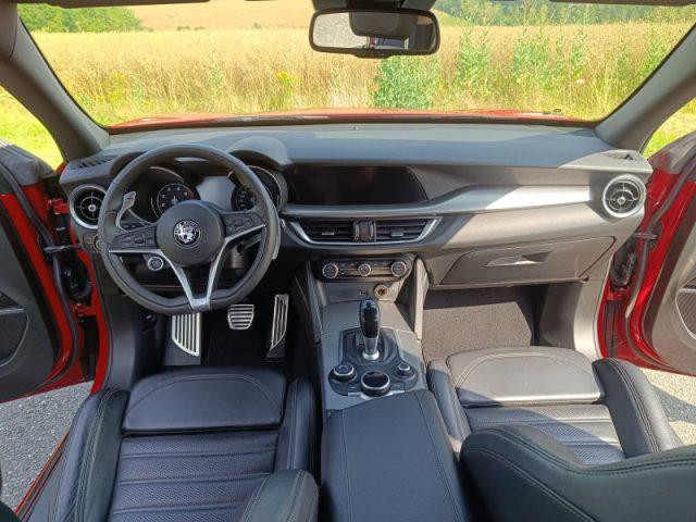 ALFA ROMEO Stelvio 2.0 Turbo 280 CV AT8 Q4 Veloce