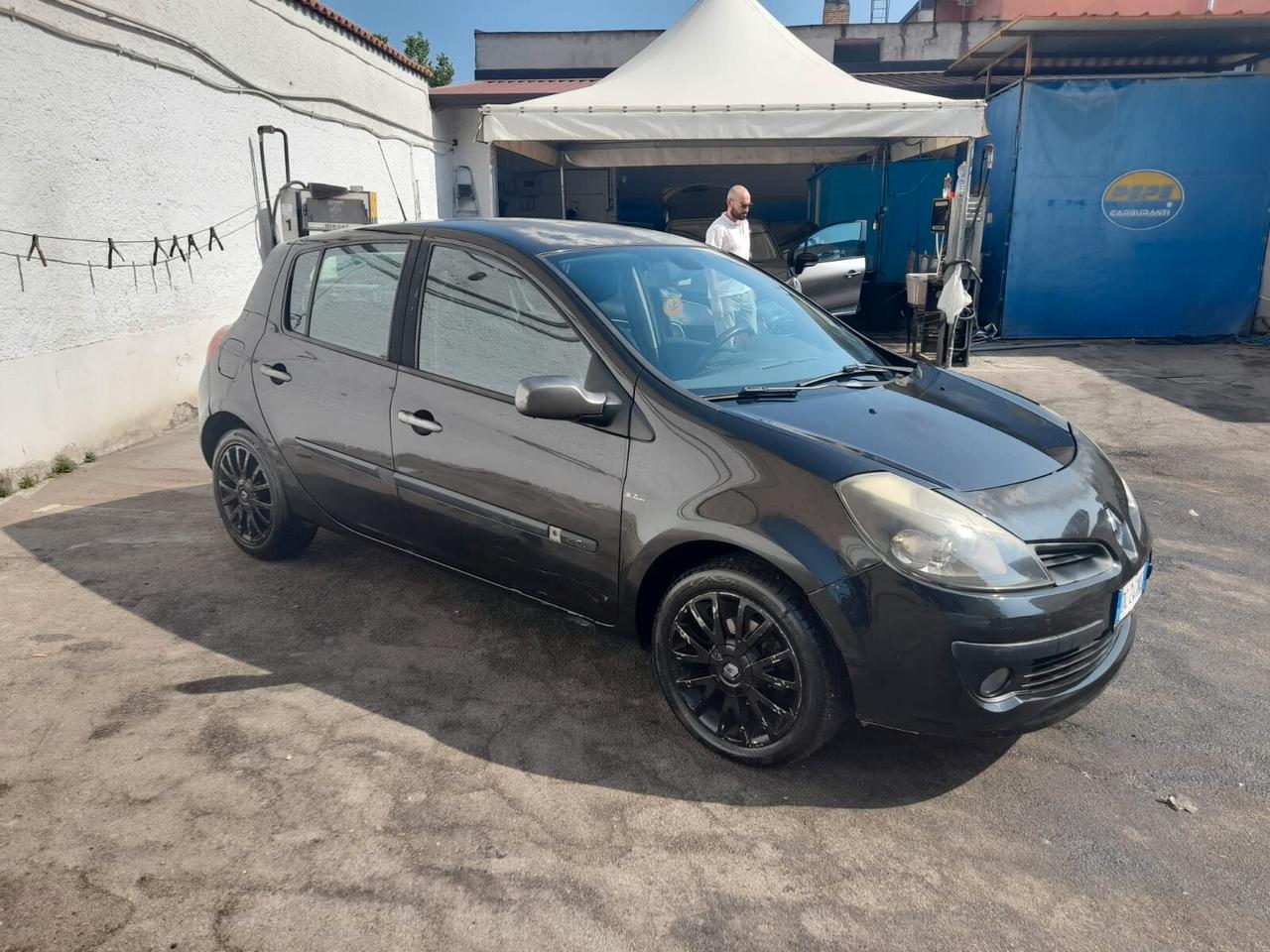 Renault Clio 1.5cc diesel(PRIVATO)-2006