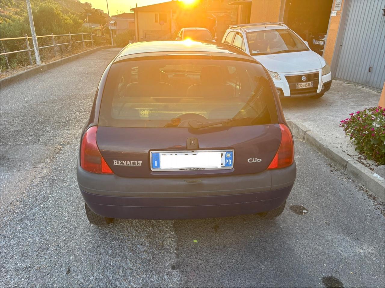 RENAULT CLIO 1.2 CONDIZIONI OTTIME SOLO 120000 KM GUARDA