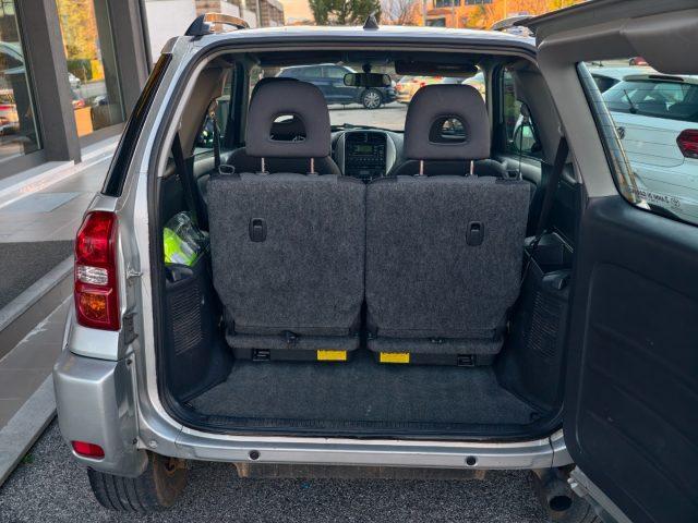 TOYOTA RAV 4 RAV4 2.0 Tdi D-4D cat 3 porte Sol