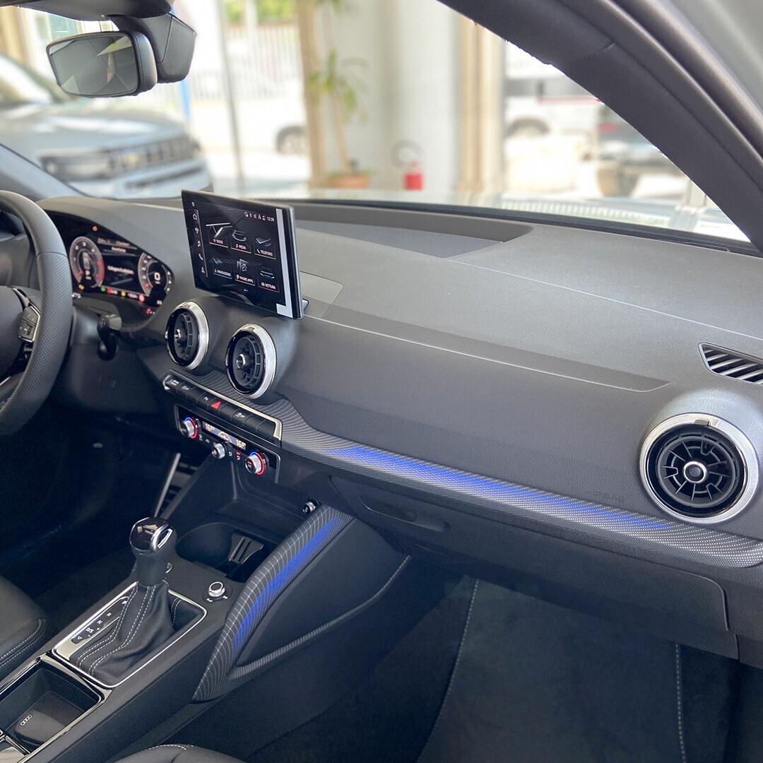 Audi Q2 35 TDI S tronic Identity Black tetto apribile