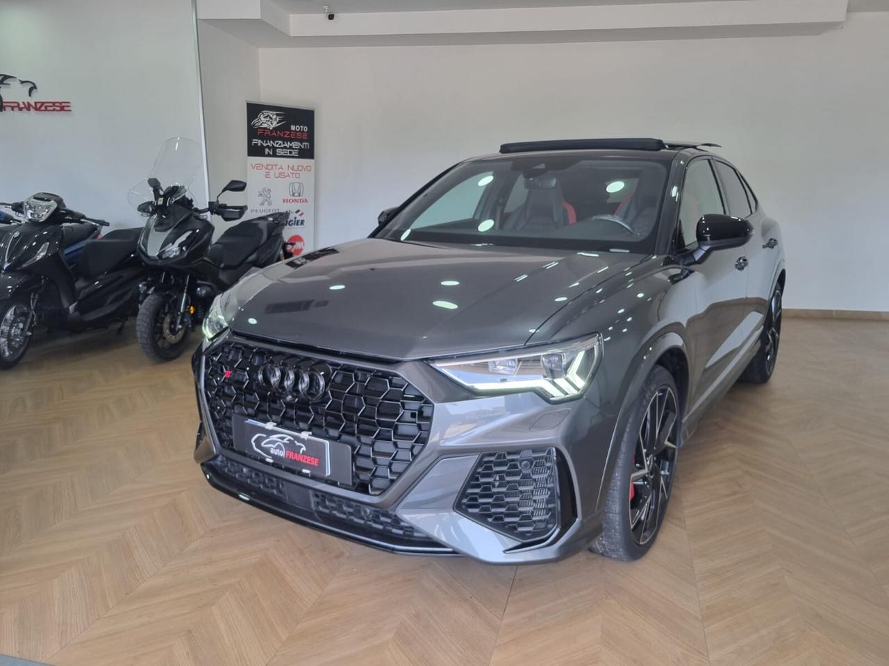 Audi RS Q3 SPB quattro S tronic