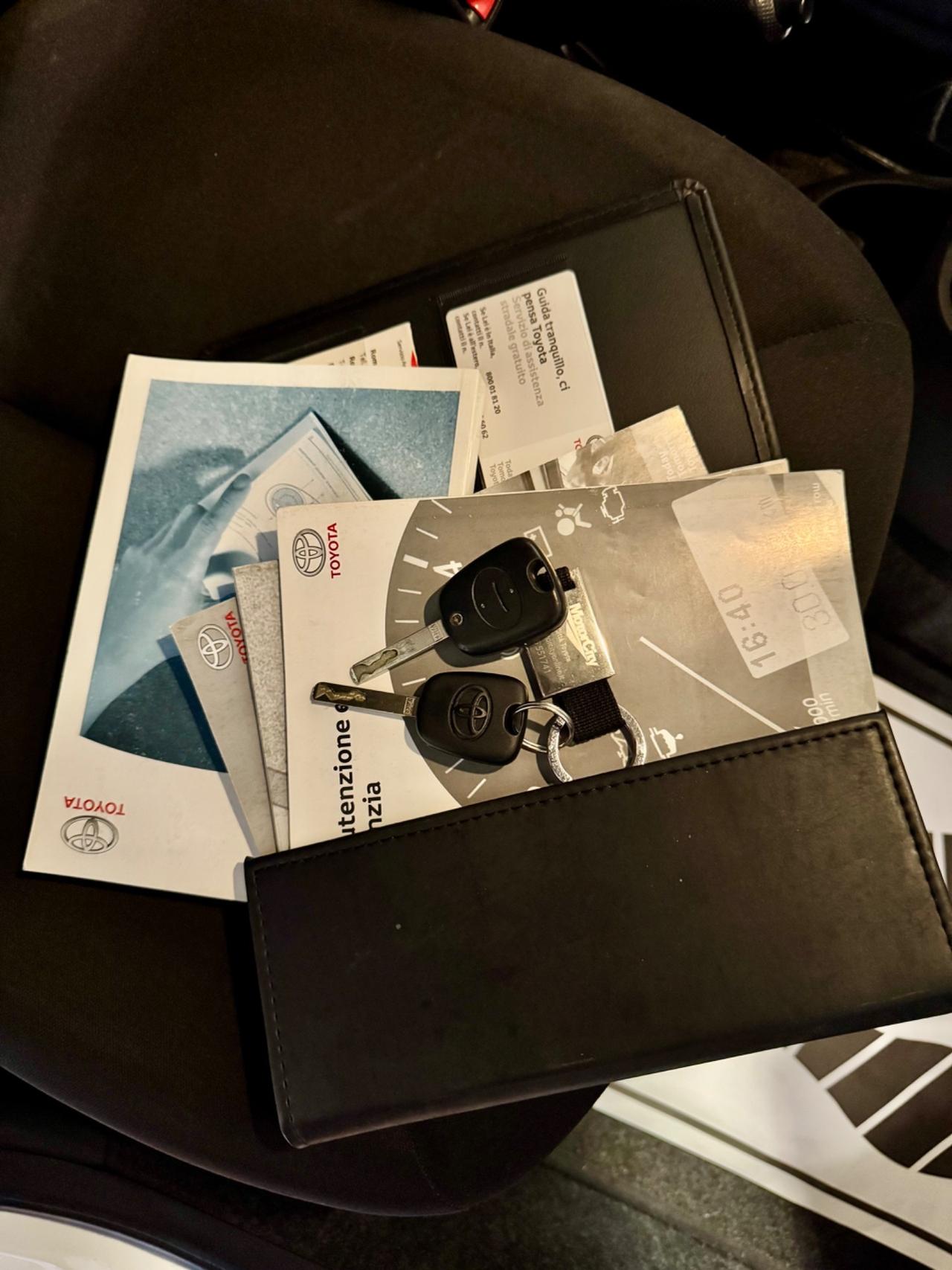 Toyota Aygo 1.0 12V VVT-i 5 porte Orange Connect