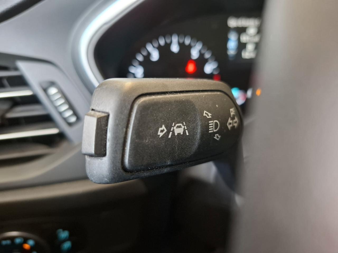 Ford Focus Active Benzina Manuale
