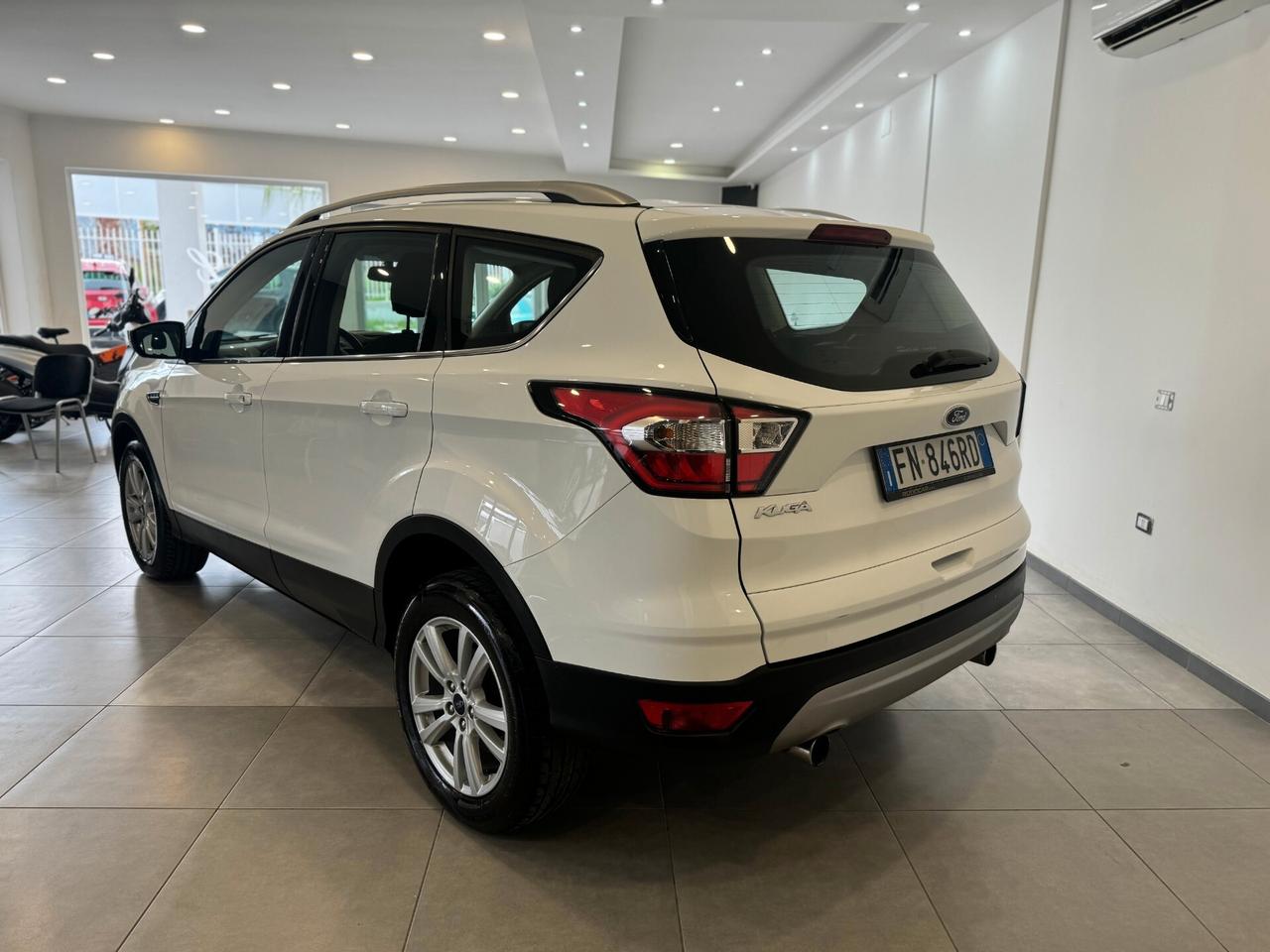 Ford Kuga 1.5 TDCI 120 CV S&S 2WD Business