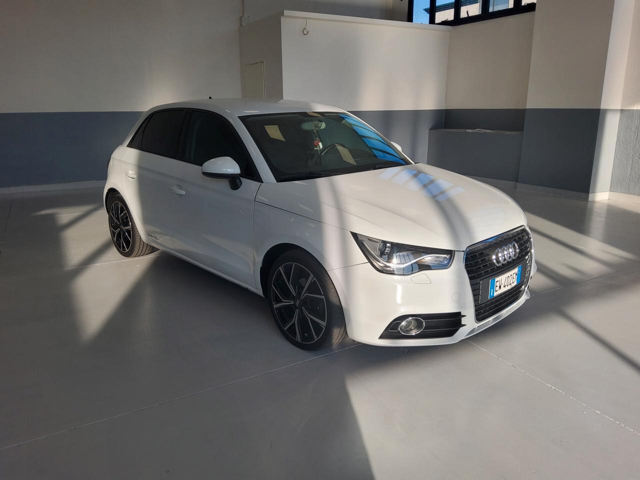 Audi A1 1.6 TDI S tronic line edition