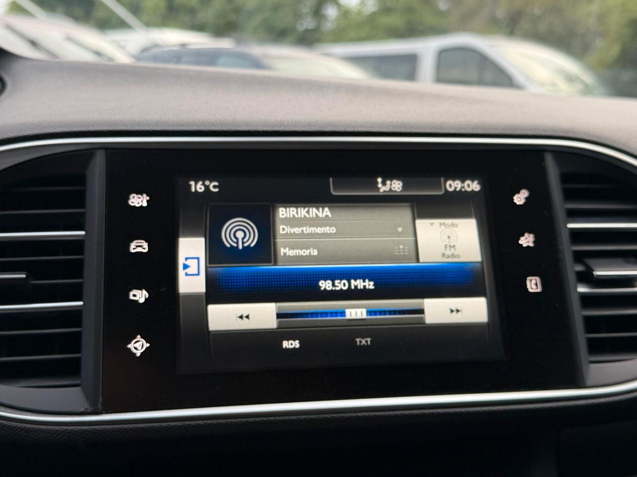 Peugeot 308 1.6 8V e-HDi 112CV Stop&Start robotiz. 5p. Business