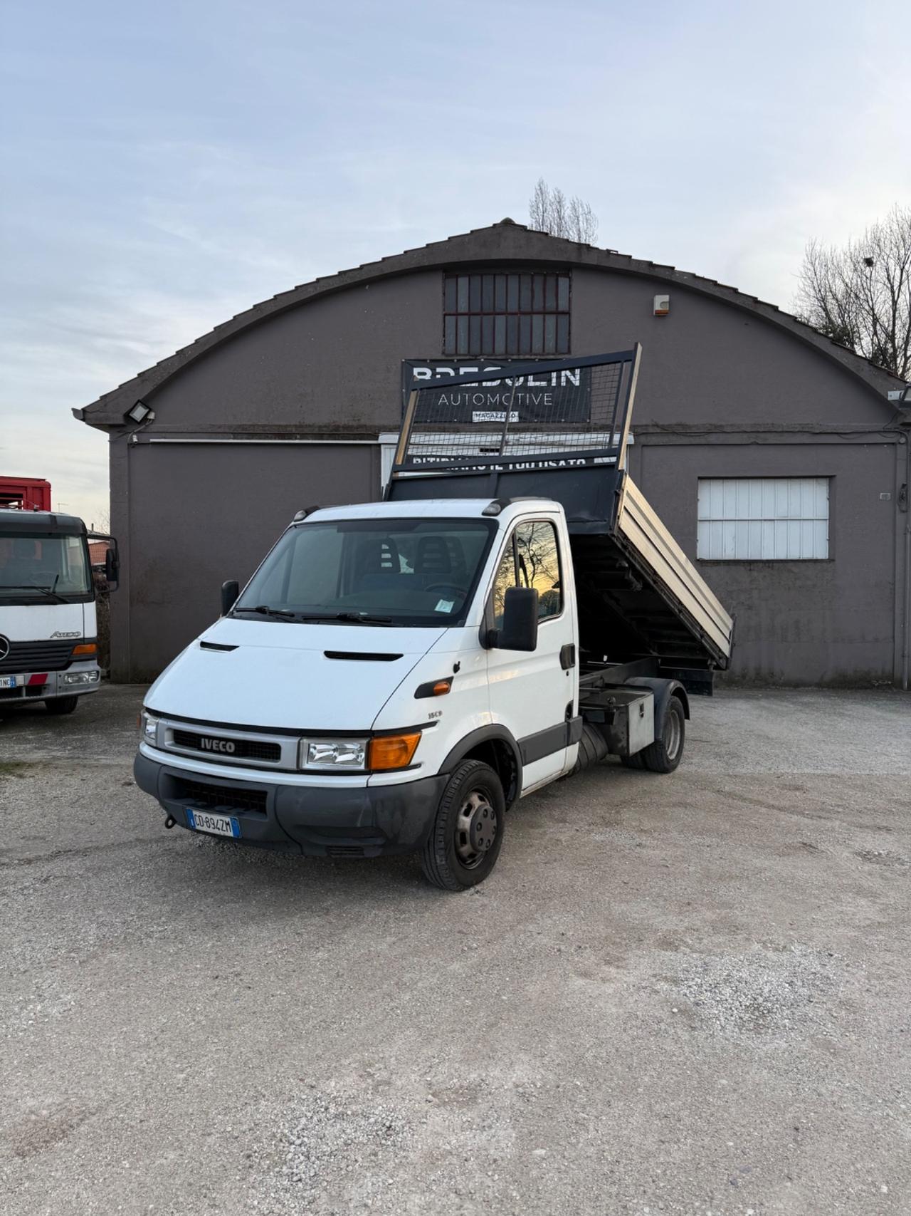 Iveco Daily ribaltabile trilaterale