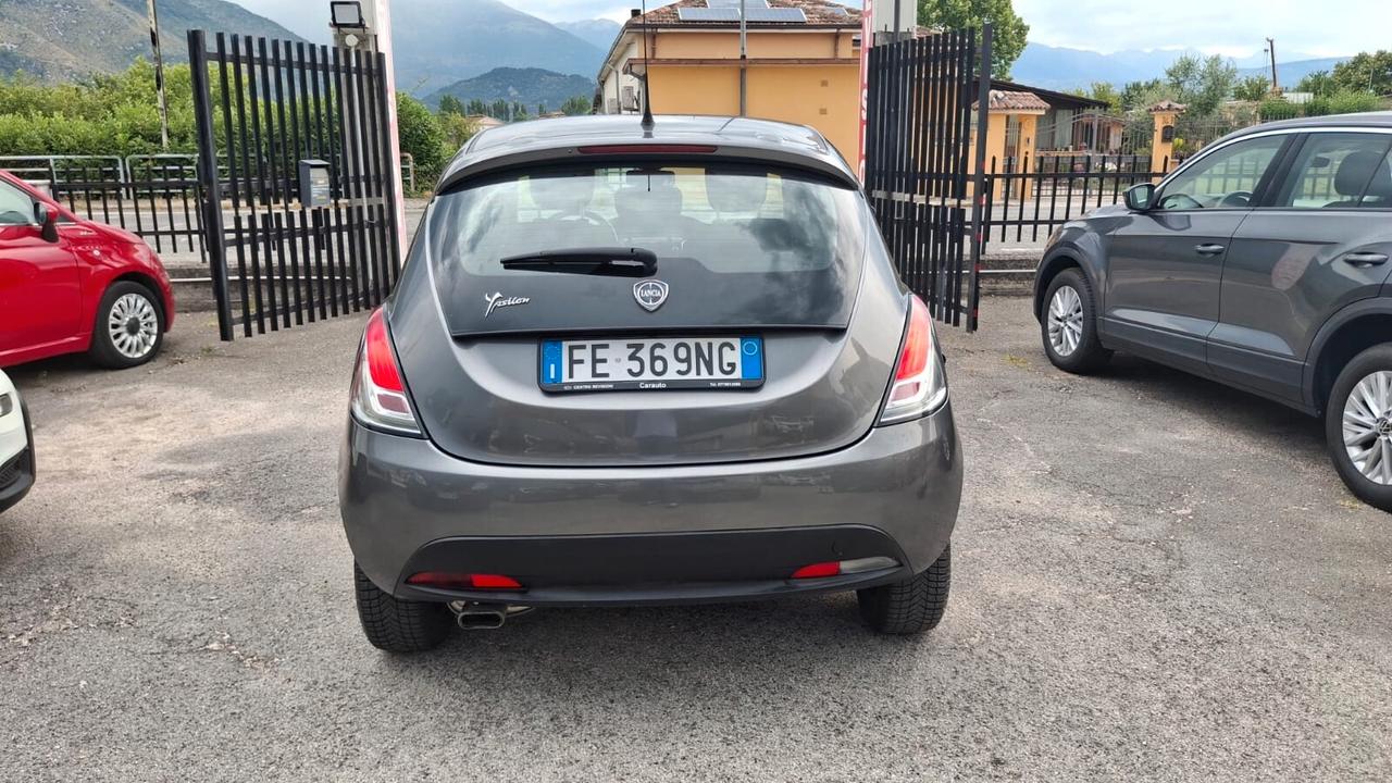 Lancia Ypsilon 1.2 69 CV 5 porte Gold