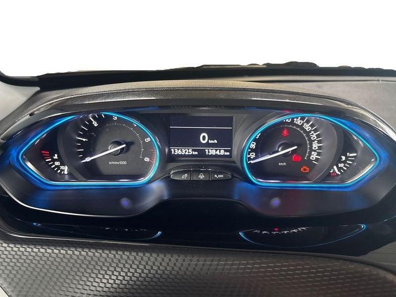 Peugeot 2008 BlueHDi 100 Black Matt