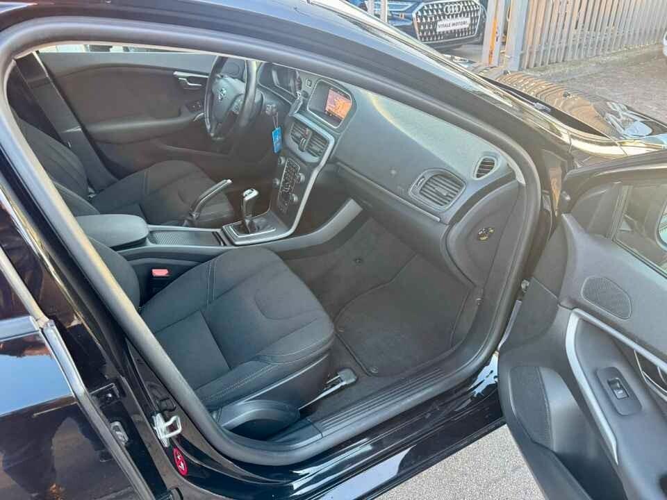 Volvo V40 2.0 D2 Inscription 120 CV