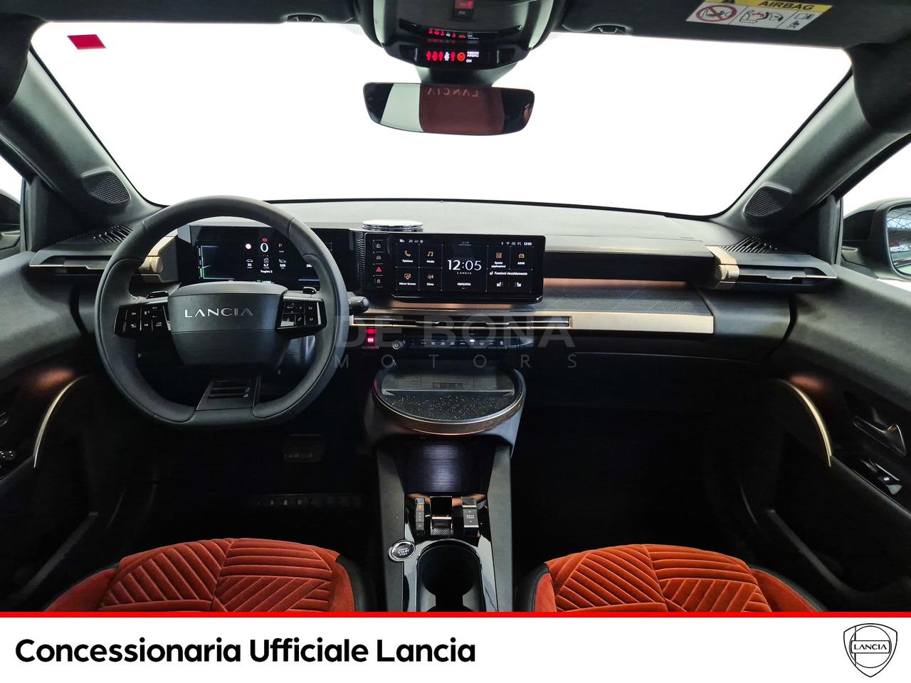 Lancia Ypsilon 1.2 mhev edizione cassina e-dct