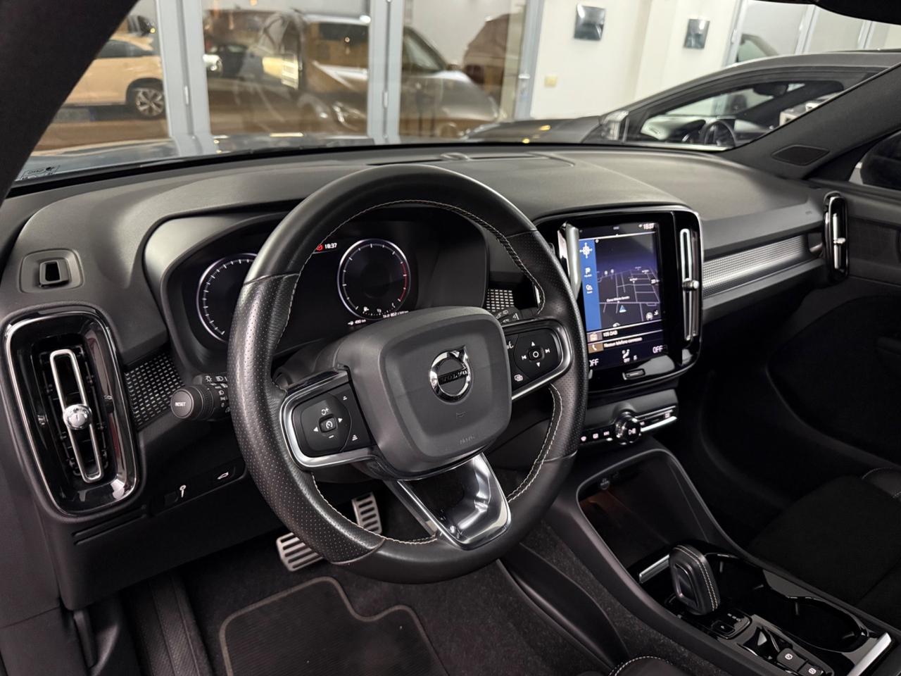 Volvo XC40 D3 Geartronic R-design UNICO PROPRIETARIO