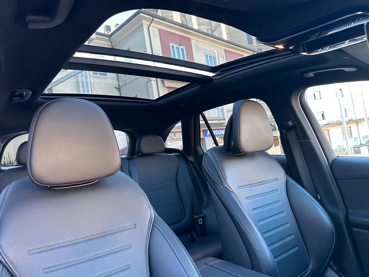 Mercedes-benz GLC 220 d 4M. AMG Premium PANORAMA - DIGITAL LED - 360 - HEAD-UP - BLACK