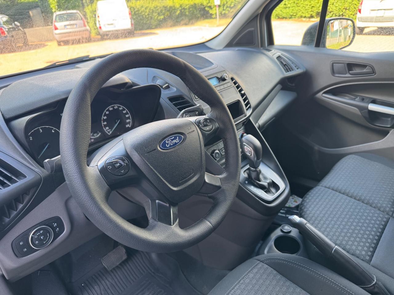 FORD TRANSIT CONNECT AUTOMATICO