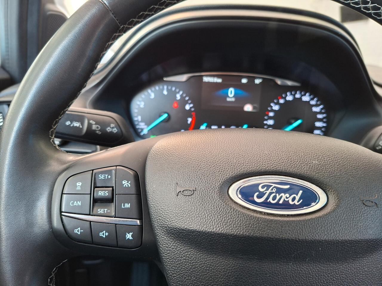 Ford Puma 1.0 EcoBoost Titanium X -