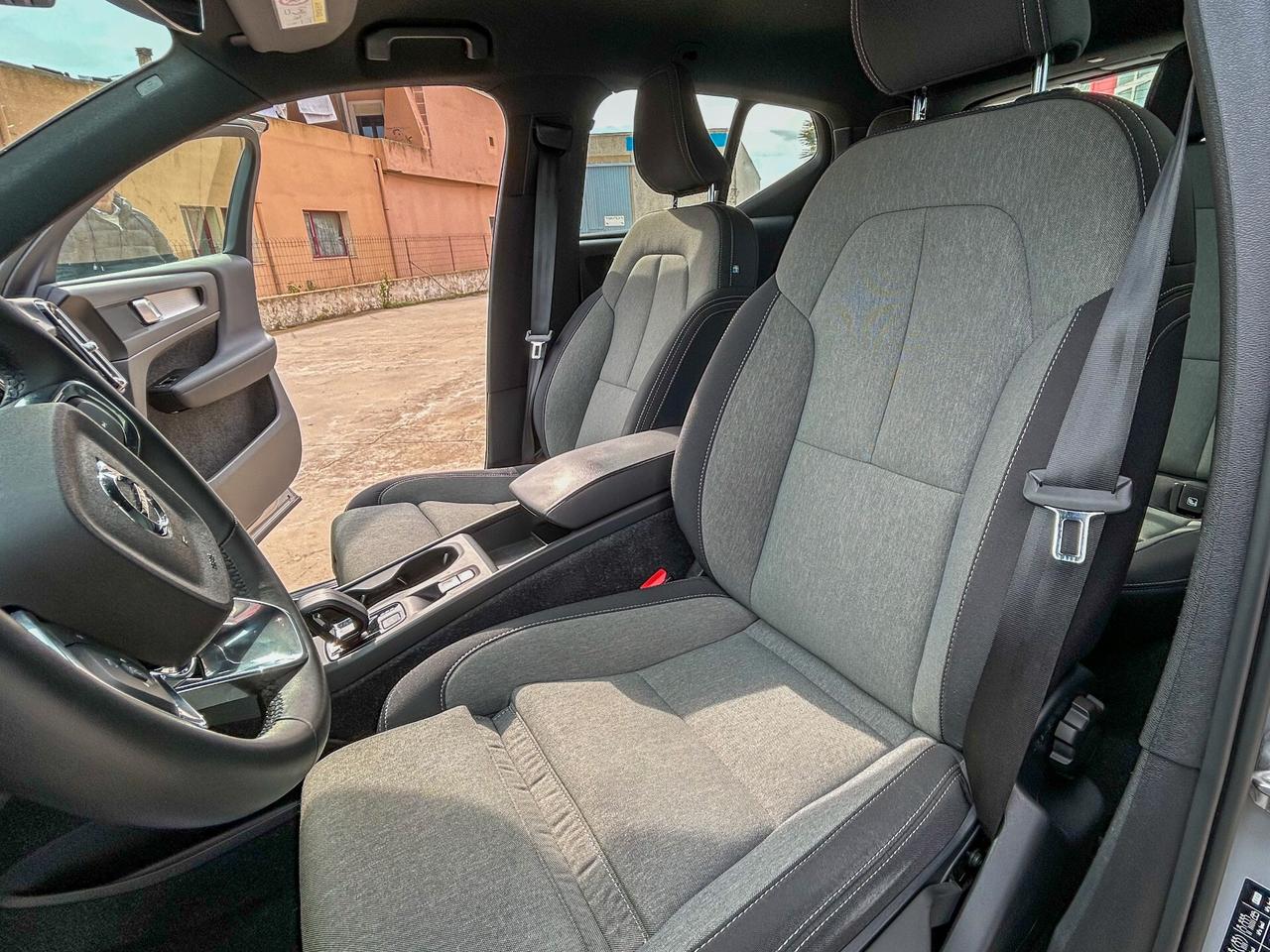 PROMO! Volvo XC40 T4 Recharge Plug-in Hybrid automatico