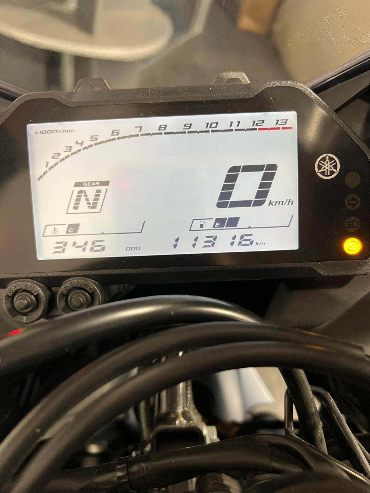 Yamaha R 3