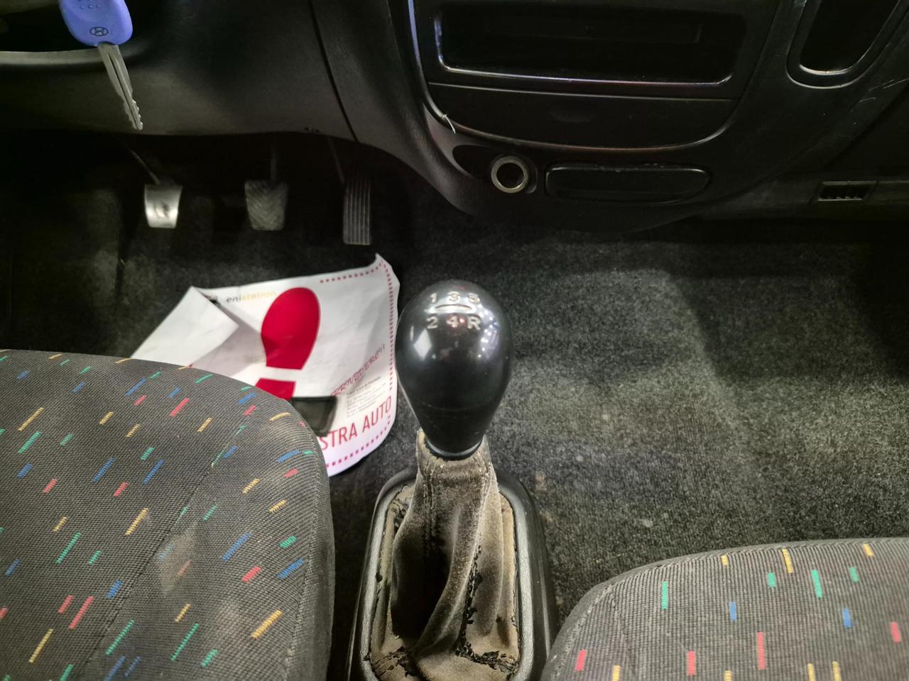 Hyundai H-1 2.5 td Combi 5 POSTI - PER COMMERCIANTI