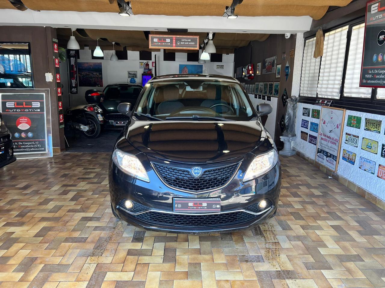 Lancia Ypsilon 1.2 69 CV 5 porte Silver NEOPATENTATO