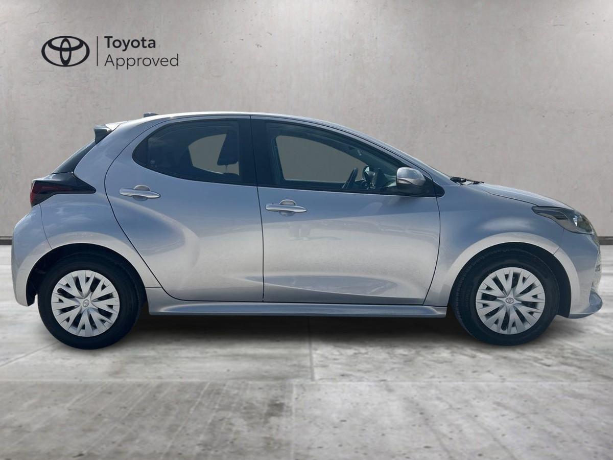 TOYOTA Yaris 4ª serie - Yaris 1.5 Hybrid 5 porte Active