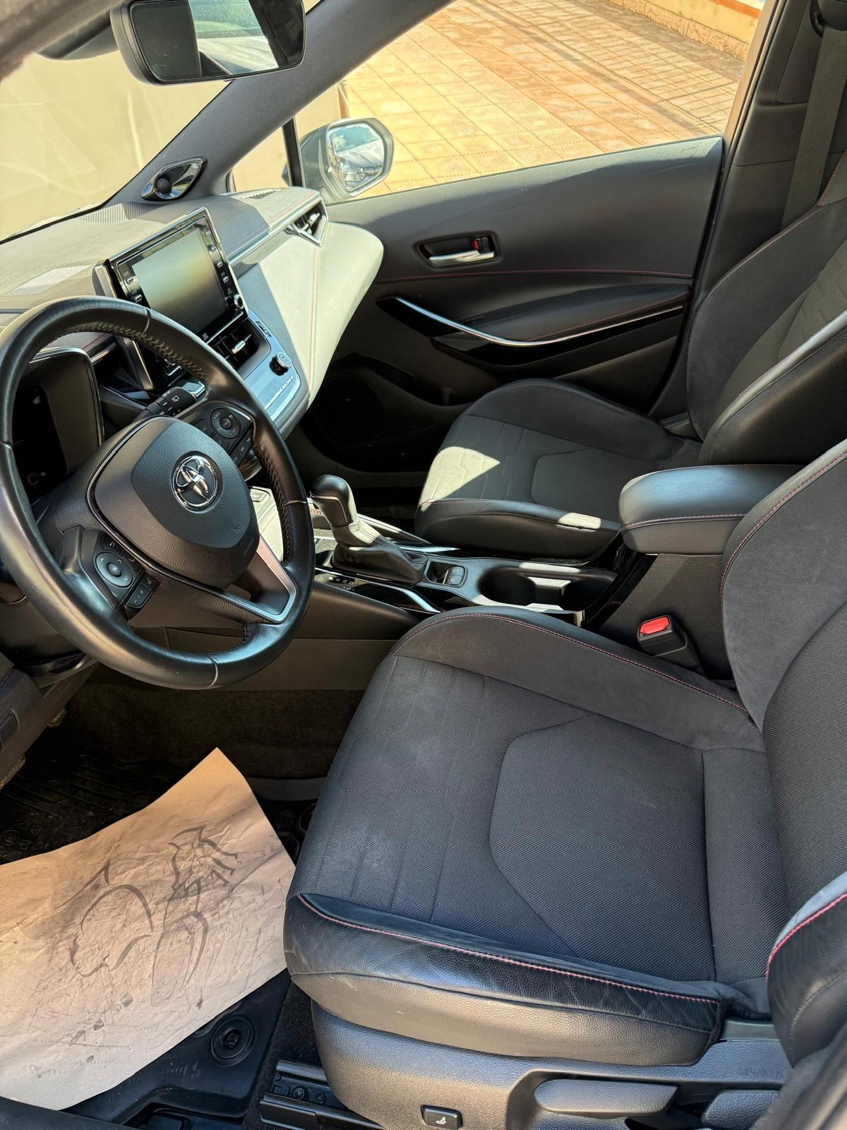 Toyota Corolla 2.0 Hybrid Lounge