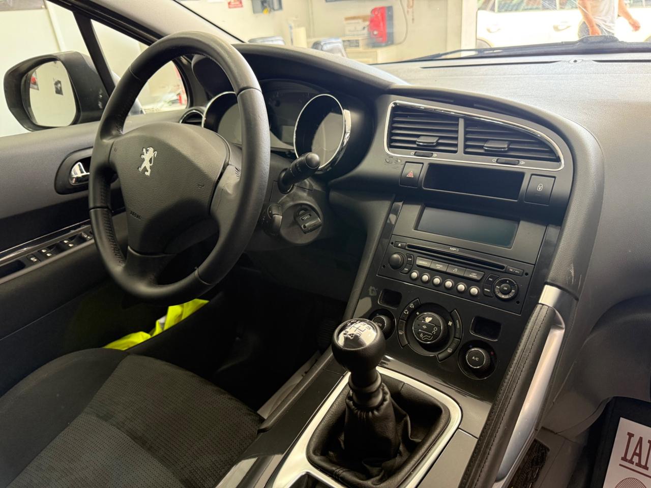 Peugeot 3008 1.6 hdi full optional 160 mila km