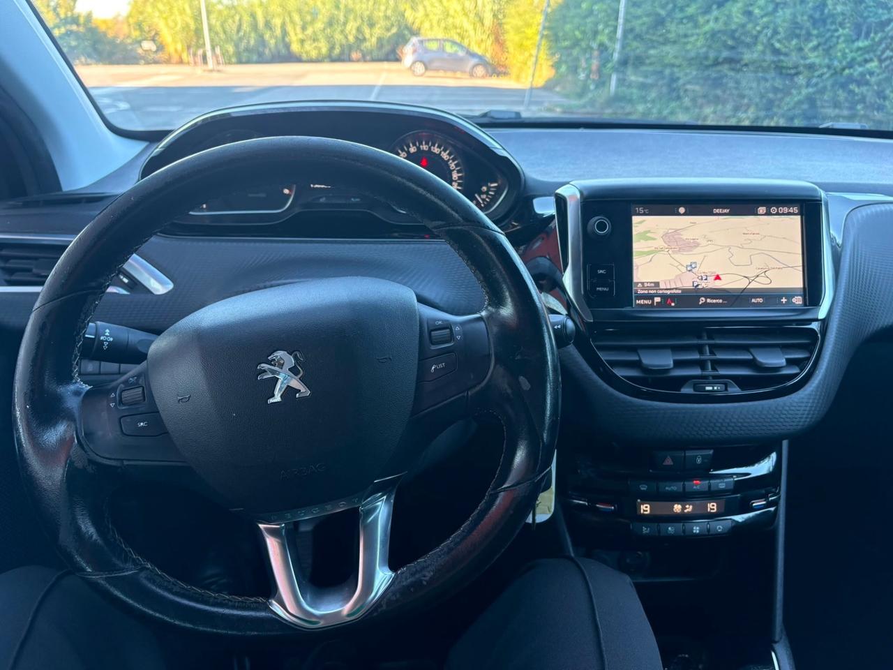 Peugeot 208 BlueHDi 75 5 porte Allure 2017 136.000 KM