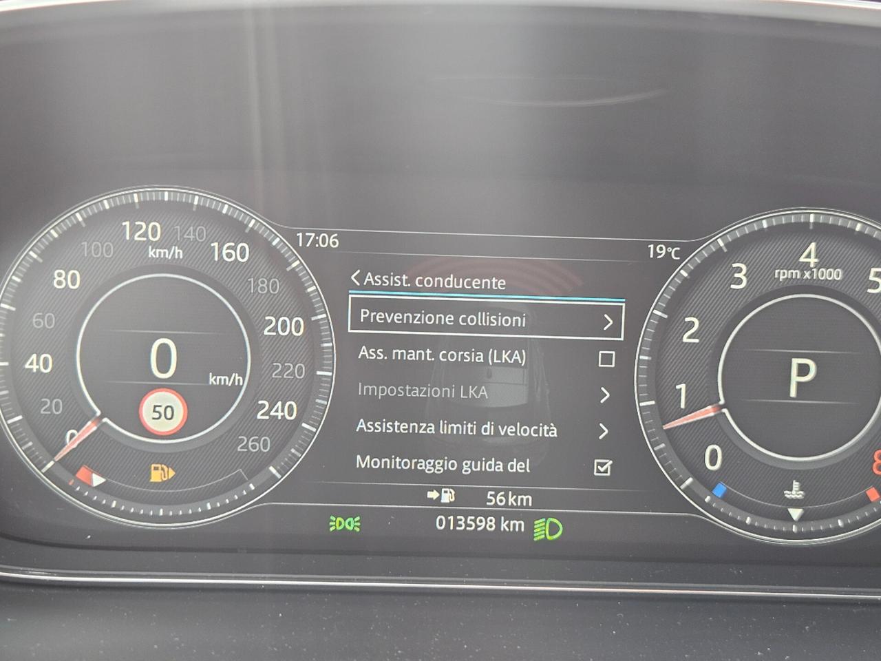 Jaguar E-Pace 2.0 249 CV AWD aut. R-Dynamic S 13 Mila km
