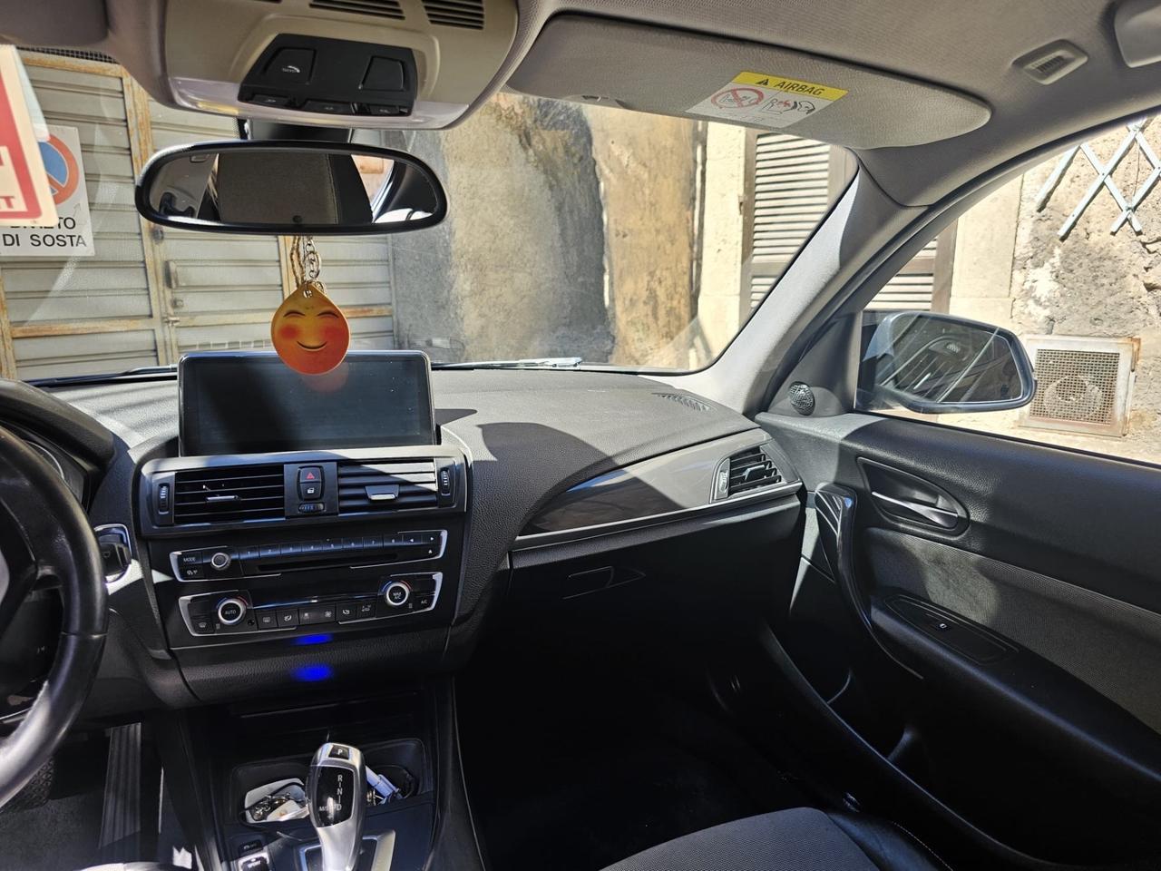 BMW 118d Cambio Automatico Xenon Navi clima PDC