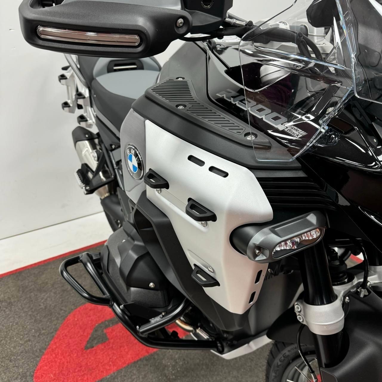 BMW R 1300 GS Adventure Triple Black *DA 260eu