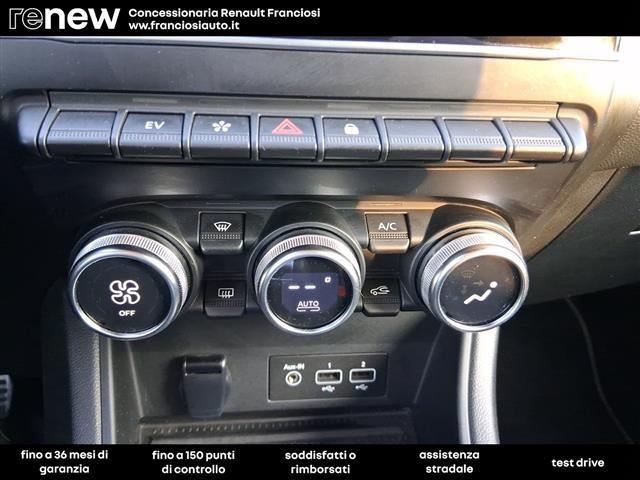 RENAULT Captur E-TECH Hybrid 145 FAST TRACK 2023