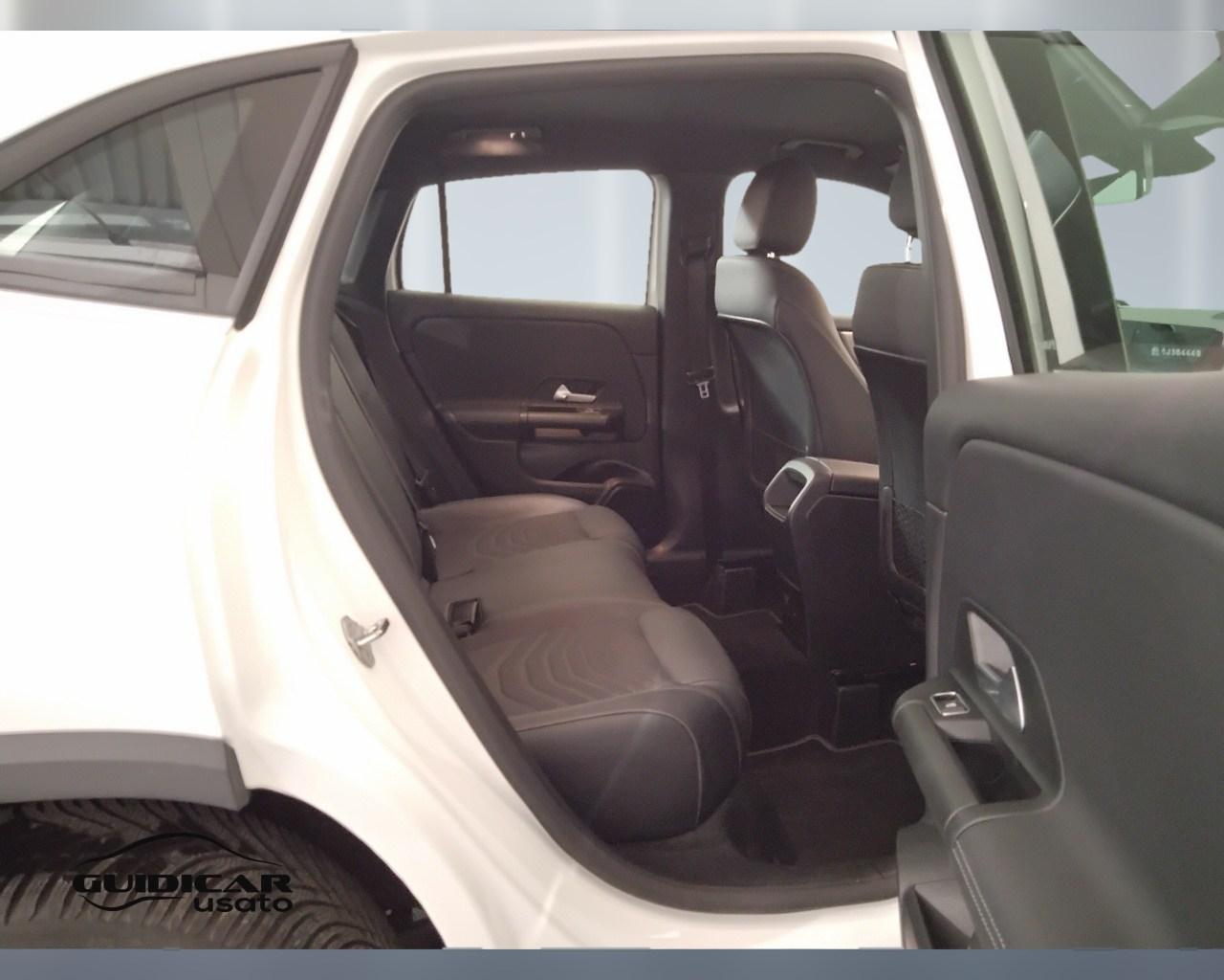 Mercedes-Benz GLA-H247 2020 - GLA 180 d Sport auto
