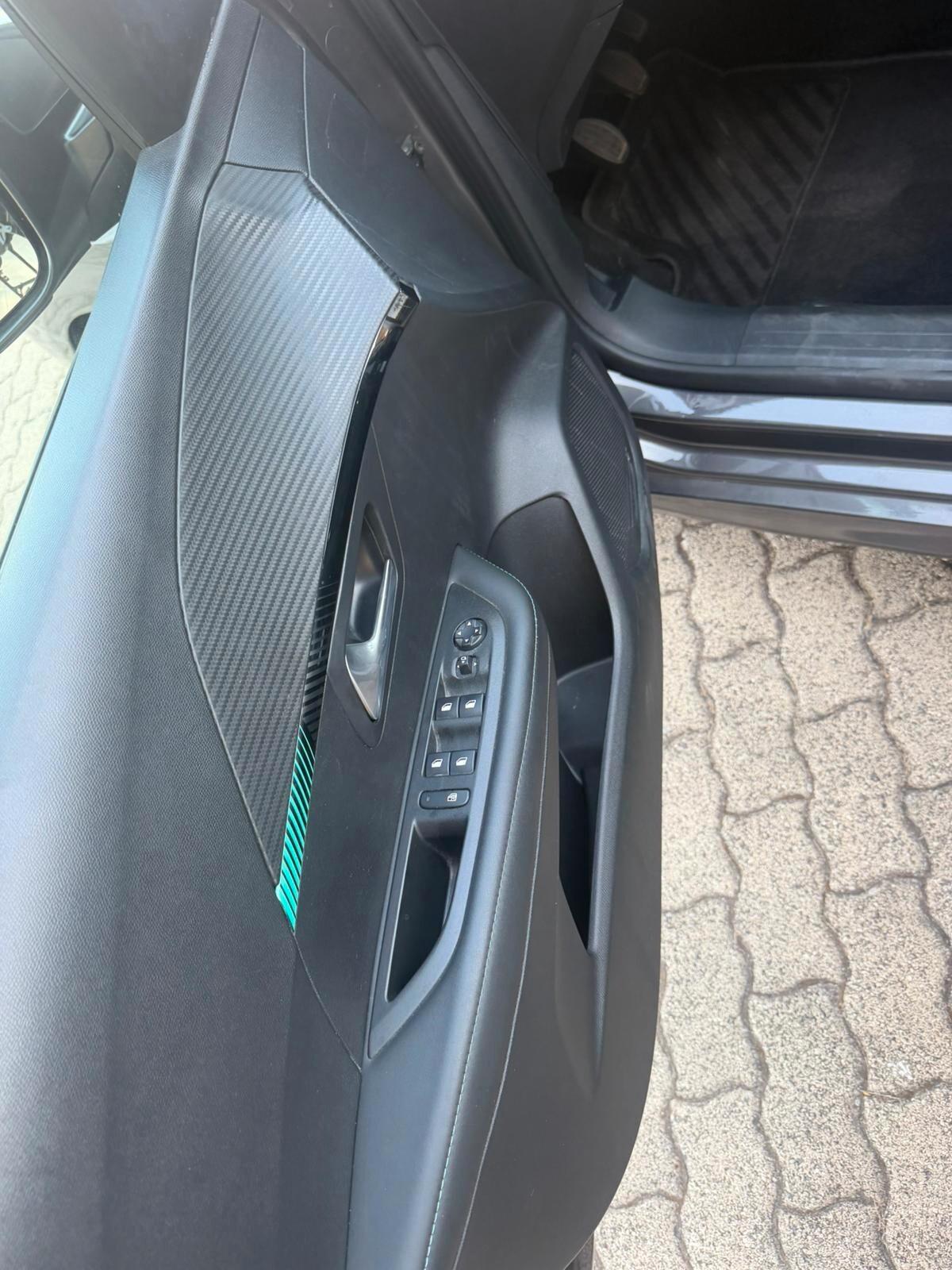 Peugeot 208 PureTech 100 Stop&Start 5 porte Allure